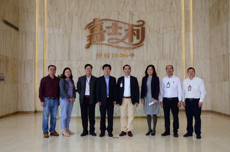  环凯公司学术带头人吴清平院士考察嘉士利集团